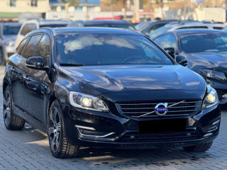 Volvo V60 foto 4