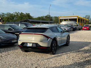 KIA EV6 фото 3