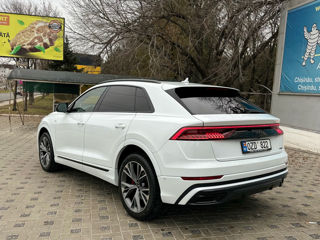 Audi Q8 foto 3