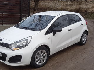 KIA Rio foto 1