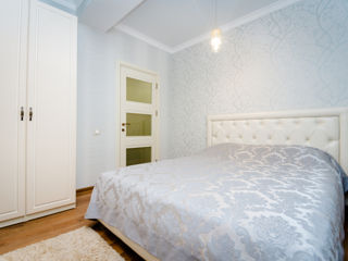 Apartament cu 2 camere, 86 m², Botanica, Chișinău foto 5