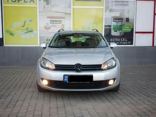 Volkswagen Golf foto 1