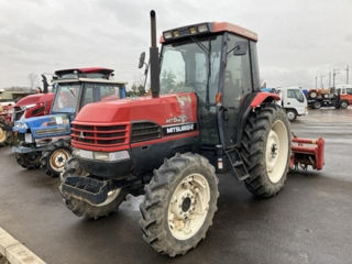 Se vinde Tractor Mitsubishi	MT620 cu freza de sol foto 1