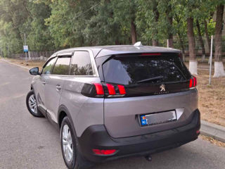 Peugeot 5008 foto 3