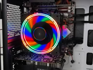 PC gaming mediu foto 4