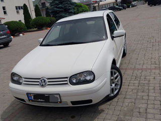 Volkswagen Golf foto 1