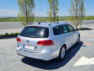 Volkswagen Passat foto 3