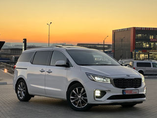 KIA Carnival foto 4