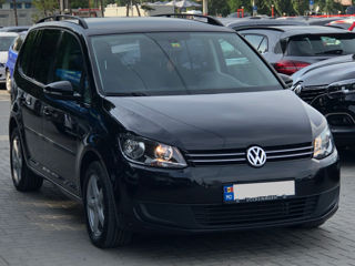 Volkswagen Touran foto 4