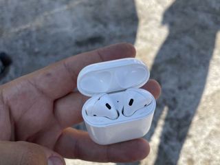 Cumpar airpods foto 4