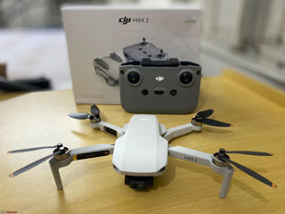 Dronă pentru filmari profesionale DJI Mini 2