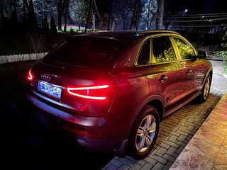 Audi Q3 foto 1