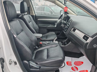 Mitsubishi Outlander foto 11