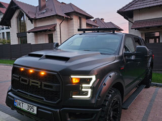 Ford F-150 foto 1