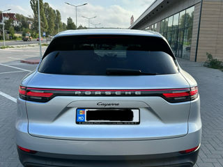 Porsche Cayenne foto 2