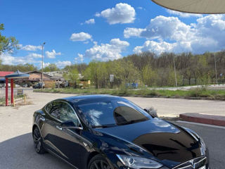 Tesla Model S foto 2