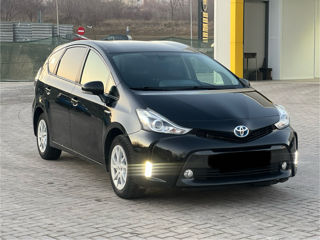 Toyota Prius + foto 2