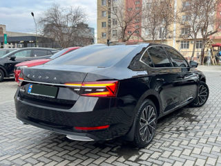 Skoda Superb foto 3