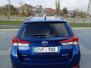 Toyota Auris foto 6