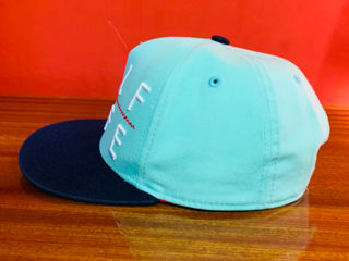 Бейсболка SnapBack Cropp новая Half life foto 2