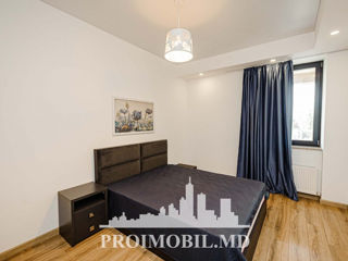 Apartament cu 2 camere, 97 m², Centru, Chișinău foto 4