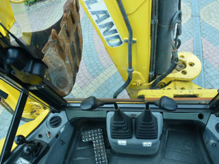 New Holland B foto 9