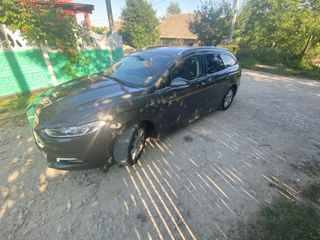 Ford Mondeo foto 3