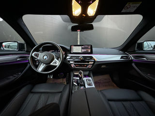 BMW 5 Series foto 10