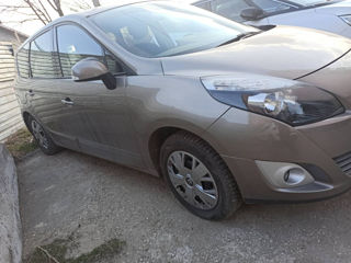 Renault Grand Scenic foto 3