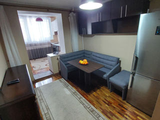 Apartament cu 4 camere, 100 m², Centru, Chișinău foto 1