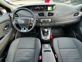 Renault Grand Scenic foto 8