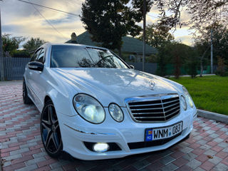 Mercedes E-Class foto 8