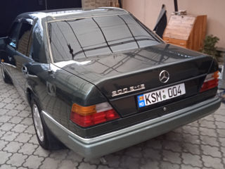 Mercedes E-Class foto 3