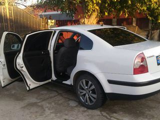 Volkswagen Passat foto 4