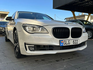 BMW 7 Series foto 1