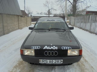 Audi 80 foto 2