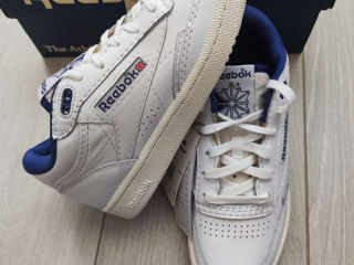 Reebok новые. Оригинал 38 размер