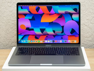 Macbook Pro 13/ Core I5 7360U/ 8Gb Ram/ Iris Plus/ 256Gb SSD/ 13.3" Retina!!!