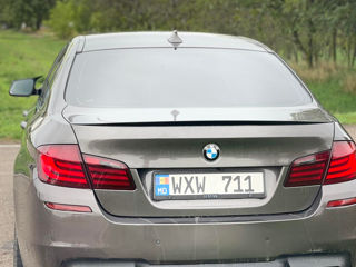 BMW 5 Series foto 4