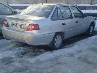 Daewoo Nexia foto 3