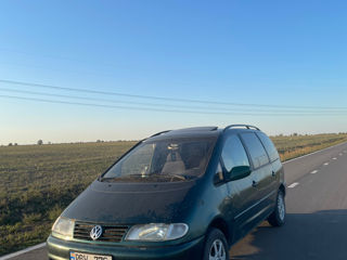 Volkswagen Sharan foto 3