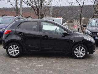 Mazda 2 foto 6