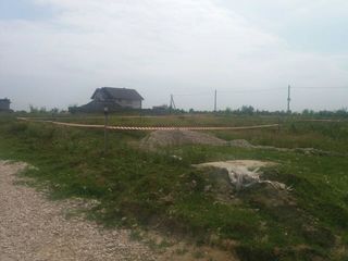 Se vinde urgent teren pentru constructie foto 2