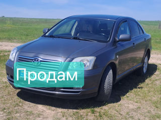 Toyota Avensis foto 6