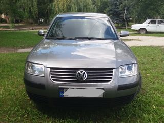 Volkswagen Passat foto 2