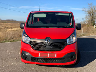 Dezmembrez Renault Trafic 3 2015 1.6dci foto 1