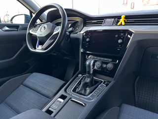 Volkswagen Passat foto 17