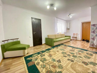 Apartament cu 3 camere, 77 m², Telecentru, Chișinău foto 1