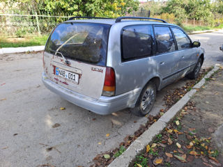 Nissan Primera foto 1