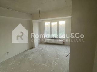 Apartament cu 3 camere, 77 m², Buiucani, Chișinău foto 2